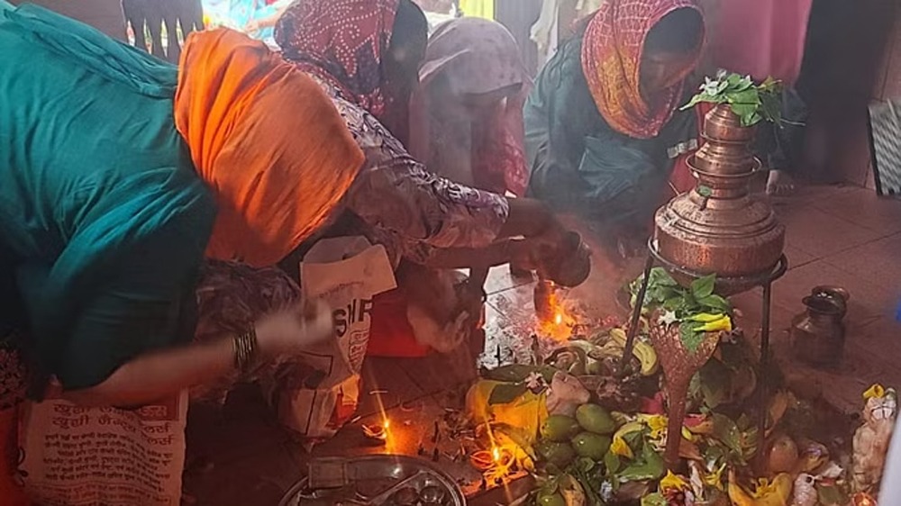 सावन का पहला सोमवार आजः बम भोले के जयकारों से गूंजे शिवालय